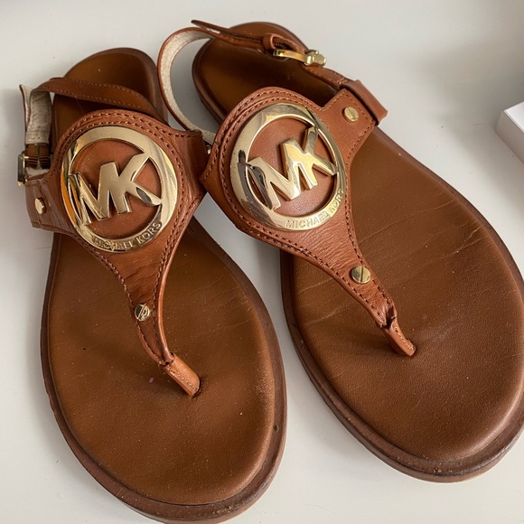 Michael Kors Shoes - Michael Kors brown/tan leather sandals size 6